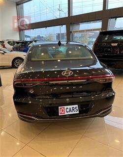 هیۆندای ازێرا